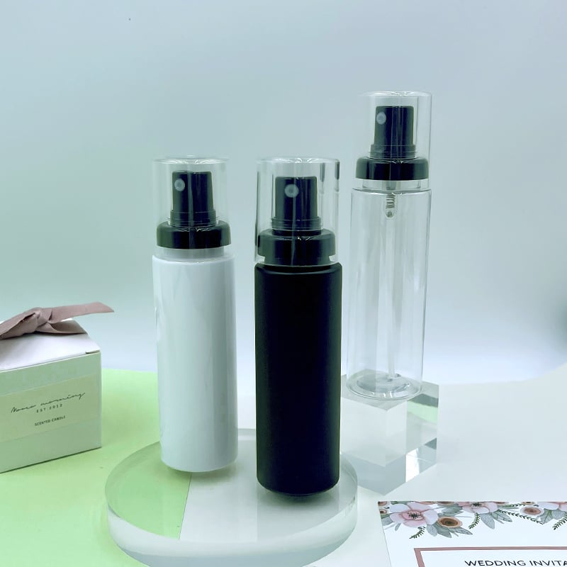 New Design  Spray Bottle Clear Empty  Fine Mist Mini Dispenser Spray Bottle Refillable  Makeup For Sunscreen cream