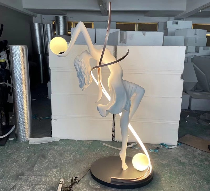 Modern Creative Design Hotel Project Indoor Decor Human Art Sculpture Ball Holding LED Standing Floor Lamp manufacture