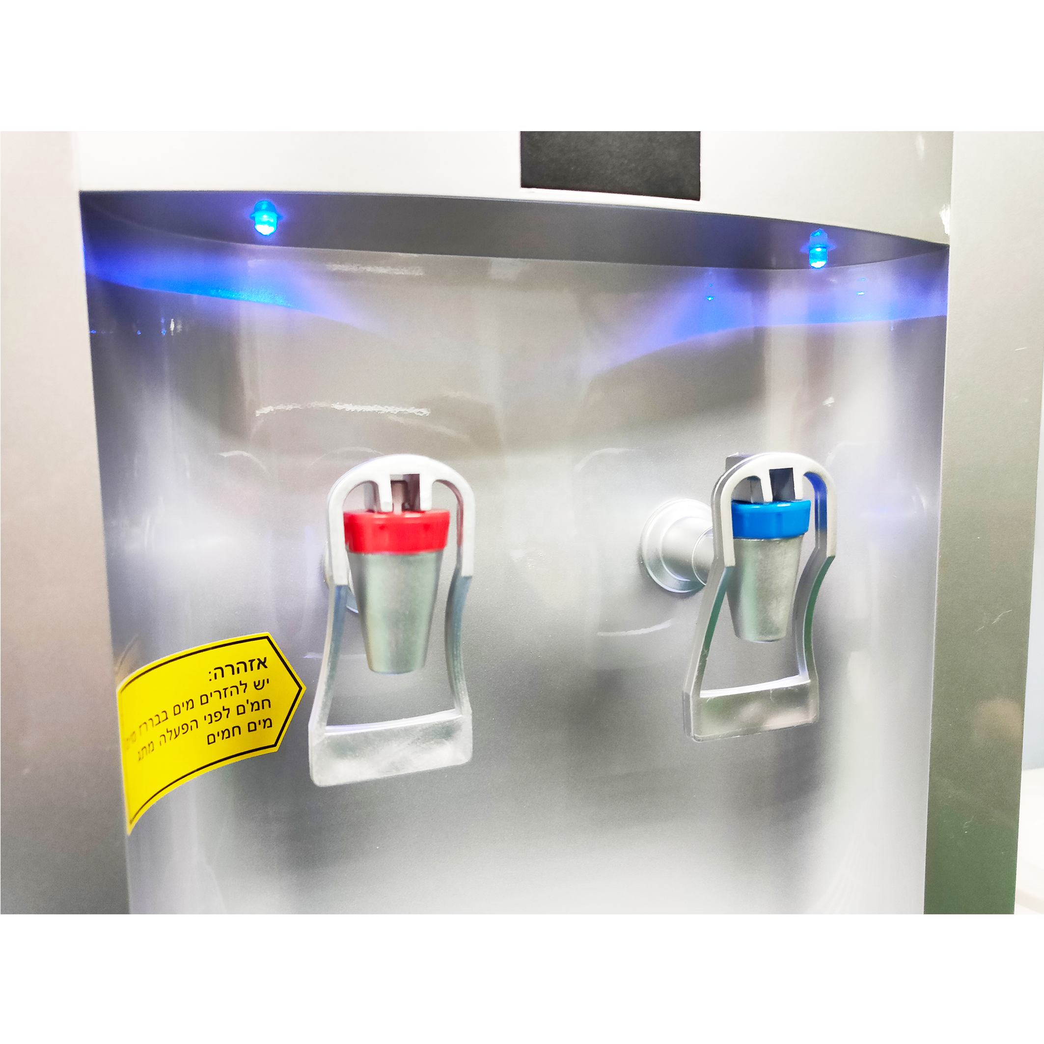 Hot and Cold water dispenser bottled water intelligent small desktop water dispenser details