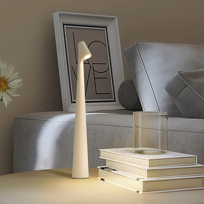 USB Charging Villa Reading Light Touch Control Multicolor Desk Lamp Hotel Decoration LED Table Light supplier