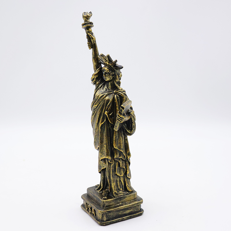 OEM Custom crafts home decoration miniature peripheral souvenir statue resin bronze Statue of Liberty figure figurine supplier