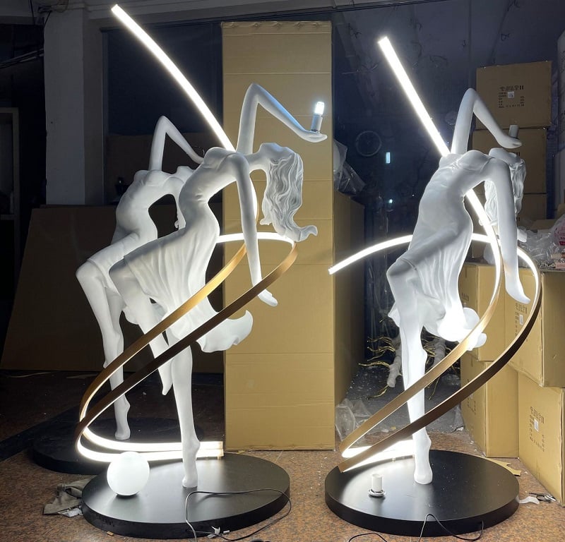 Modern Creative Design Hotel Project Indoor Decor Human Art Sculpture Ball Holding LED Standing Floor Lamp supplier