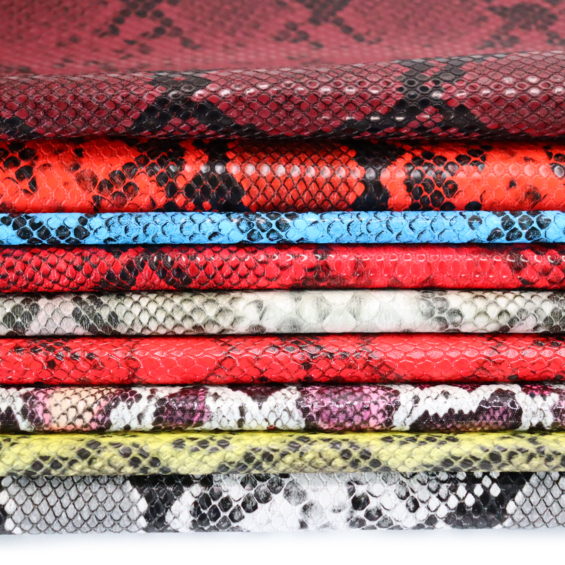 Premium Glossy PU Leather with Customizable Snake Skin and Animal Patterns for Clothing and Handbags supplier