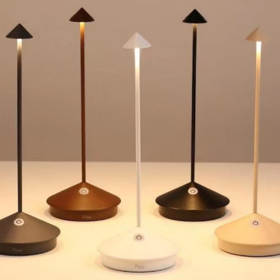 Home Decoration Aluminum Mushroom Night Light Hotel Restaurant Bedside Atmosphere LED Table Lamp supplier