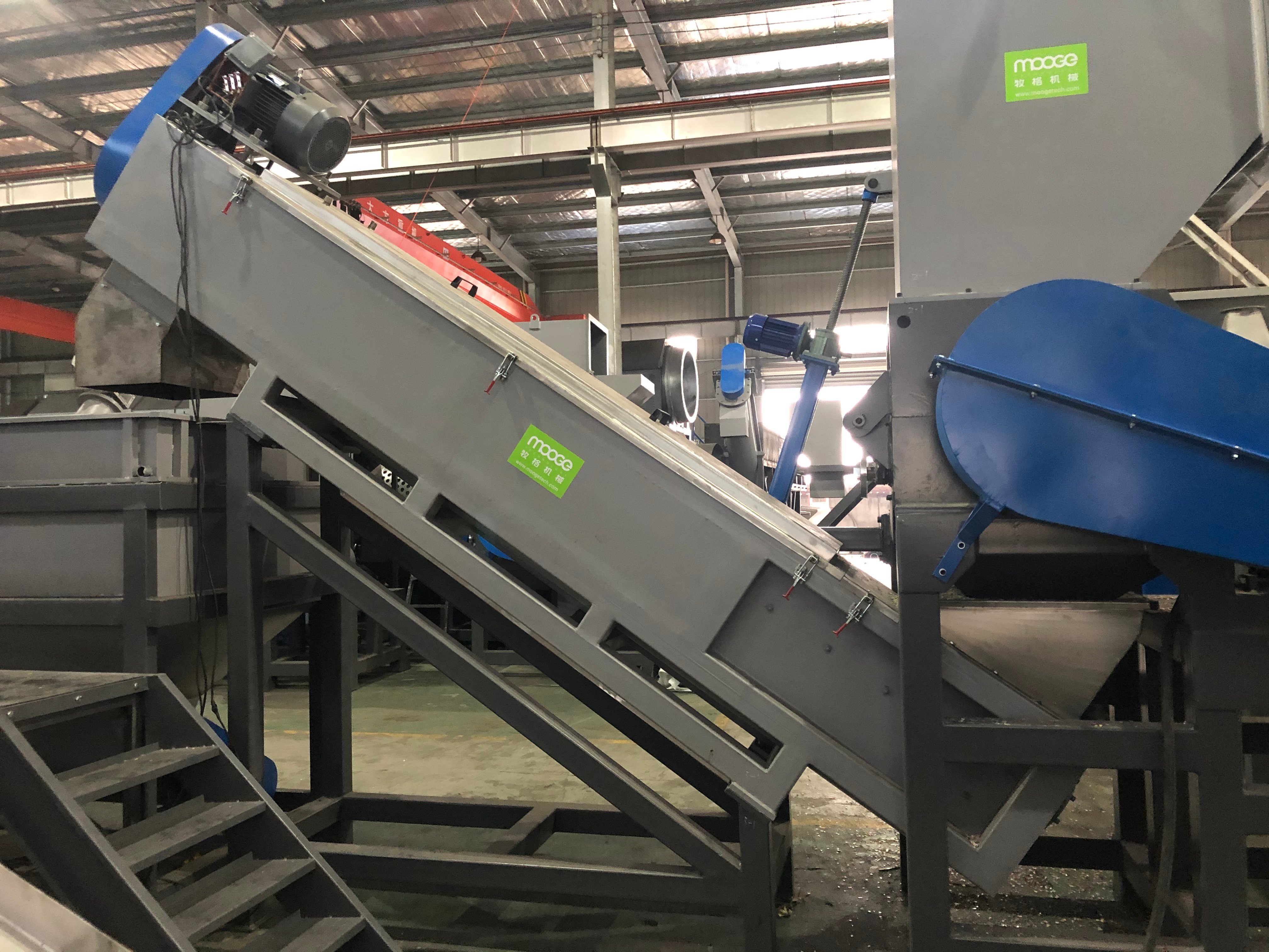 Saving Labor Cost and Energy Film / Raffia Bags Recycling Machine / PP PE Plastic Recycling Machine supplier