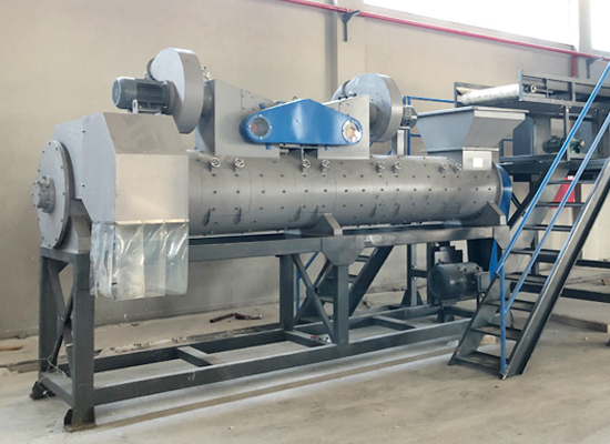 Waste Plastic PET Bottle Scrap Crushing Washing Drying Recycling Line supplier