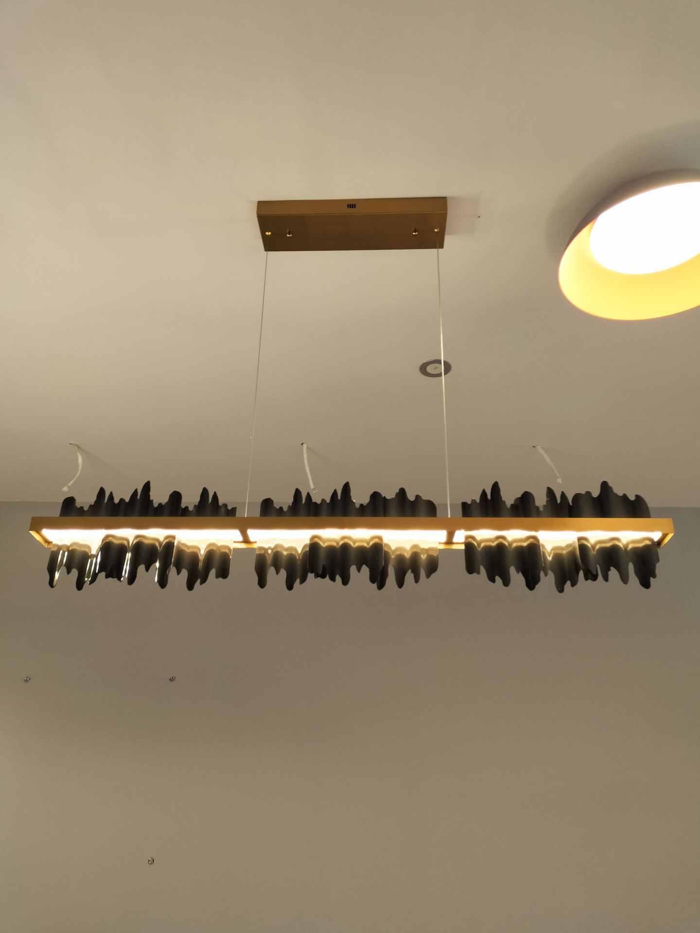 Modern Luxury Style Hill Shade Copper Material LED Pendant Light For Bedroom manufacture