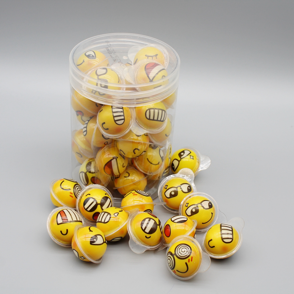High quality delicious eyeball shape gummy soft candy filled jam halal jar packing cartoon soft candy fruit pops factory