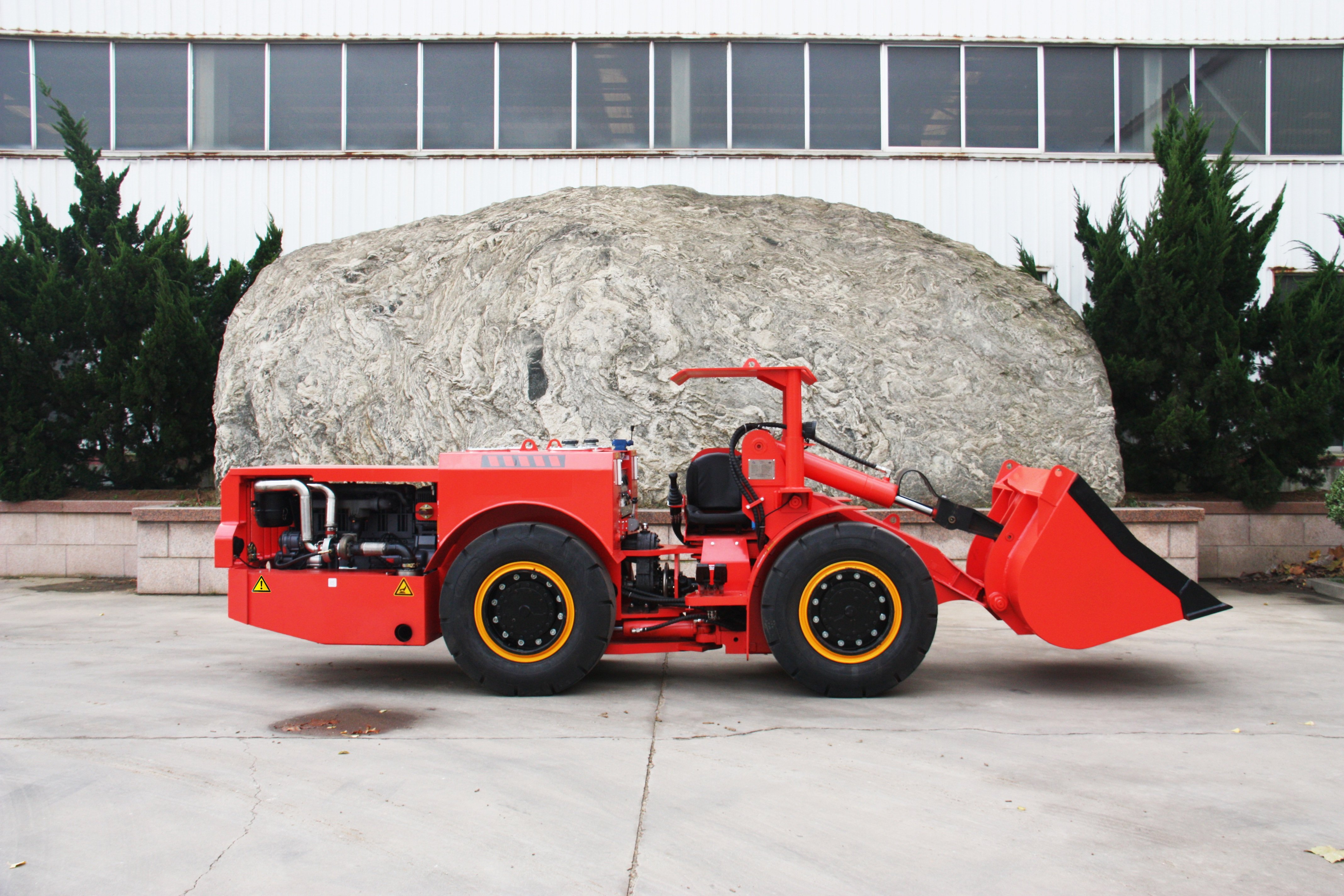 ShanDong TuoXing TC-0.75 Underground Lhd 1.5ton Load 0.75 Cbm Wheel Scooptram With Dana Transmission And Torque details