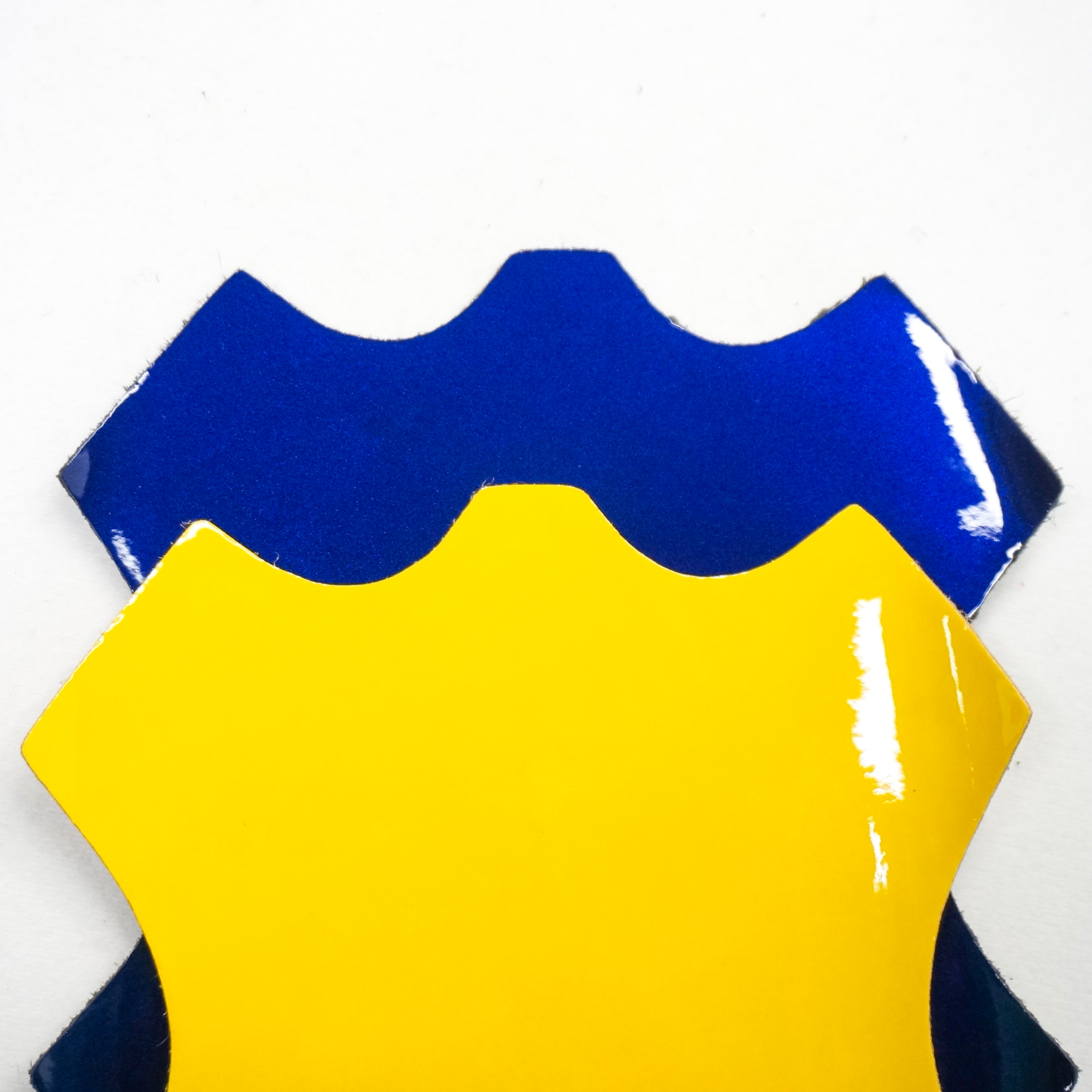 Glossy Mirror-Finish Microfiber Synthetic Leather Fabric Artificial Gloss Leather manufacture