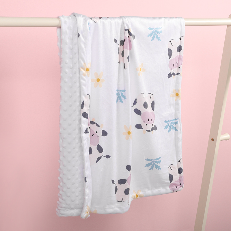 Silky Micro 30x40 Inches Soft Minky Dot Blankets Multifunction Baby Swaddle Blanket Made of Polyester for Babies details