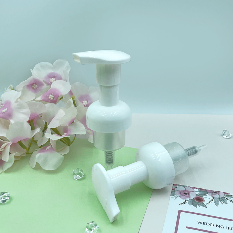 Keep your skincare products pure with airless cosmetic jars