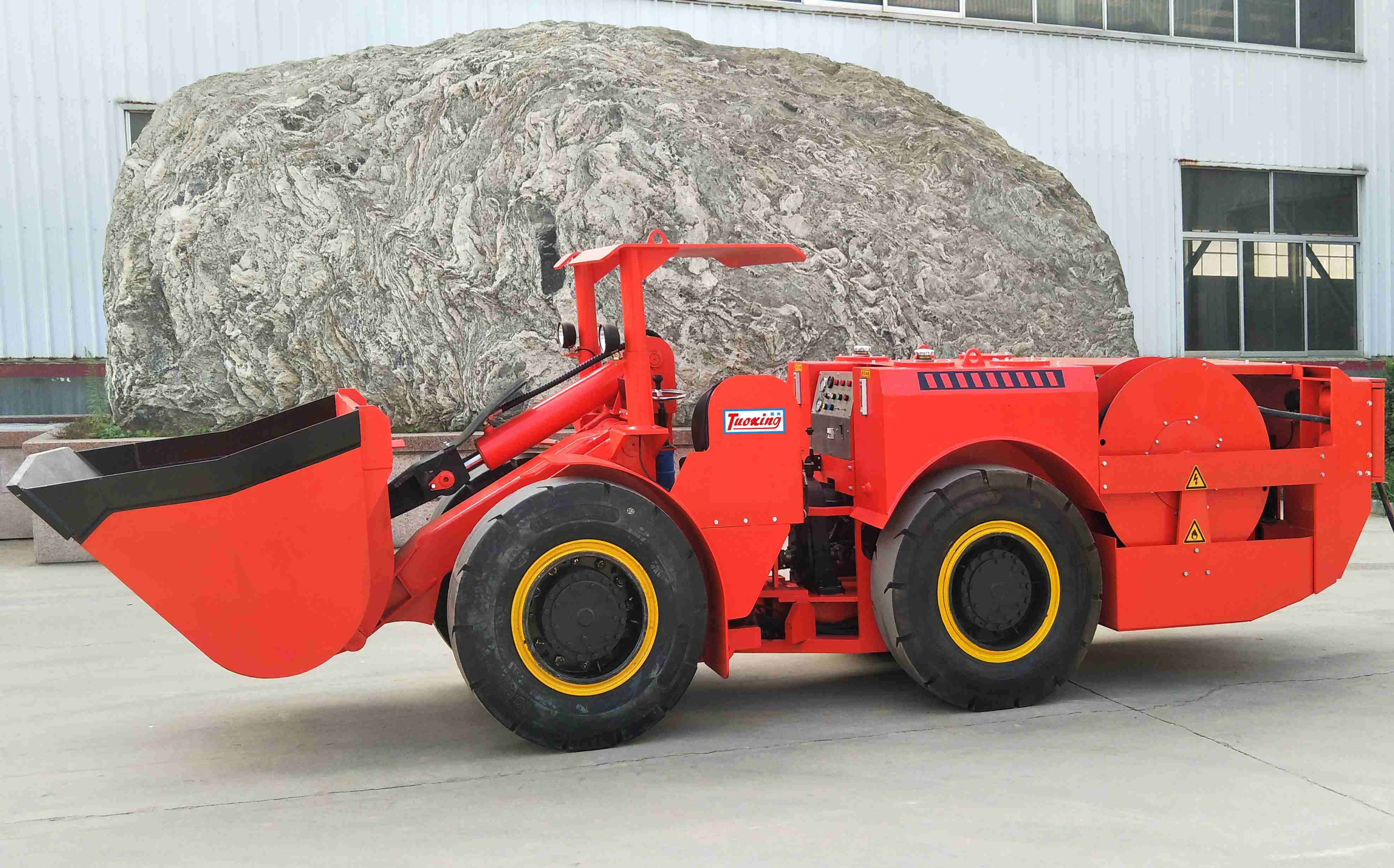 TC-0.6E underground lhd loader gear articulated scooptram Yantai Tuoxing mining scooptram supplier
