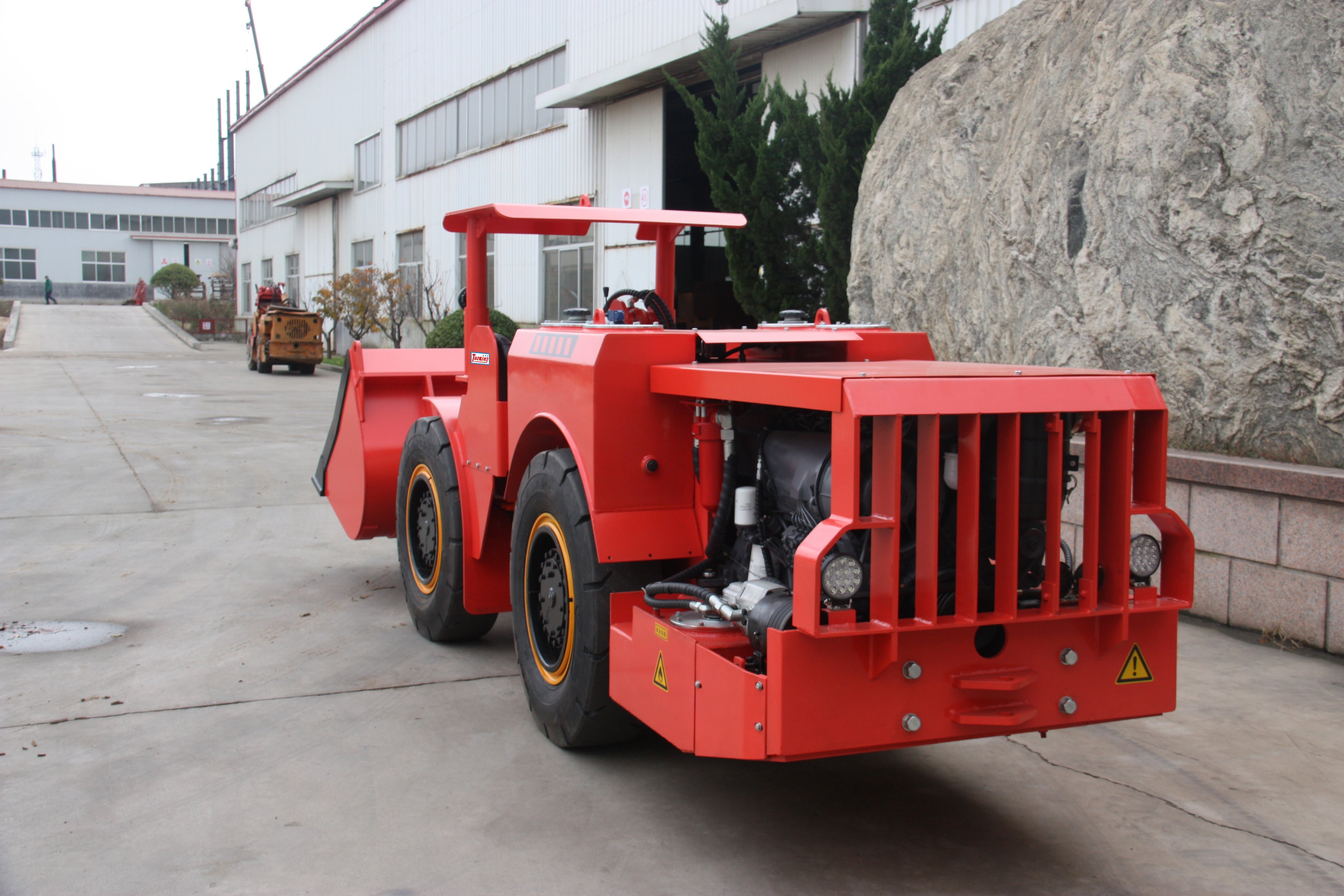 1.6CBM 2CBM 3CBM 3.5CBM TUOXING New Condition Underground Loader manufacture