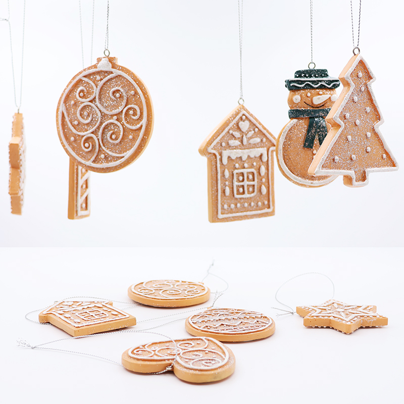 Home ornaments resin gingerbread Christmas tree hanging manufacture