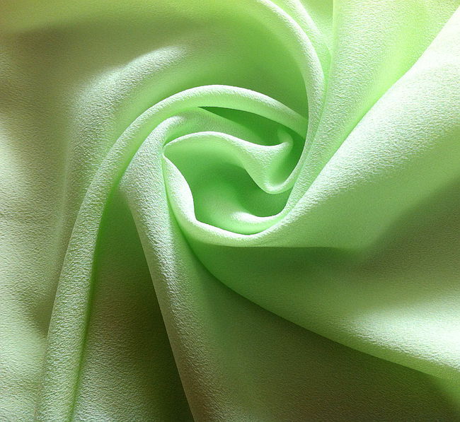 2024 Fashionable China  crepe chiffon fabric  for dress supplier