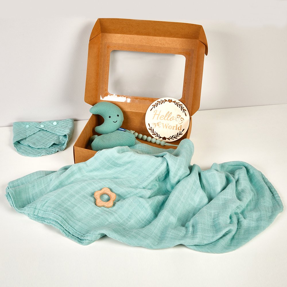 DIY Baby Muslin Blanket Set Rattle Teether Matching Headband Newborn Socks Baby Gift Set manufacture