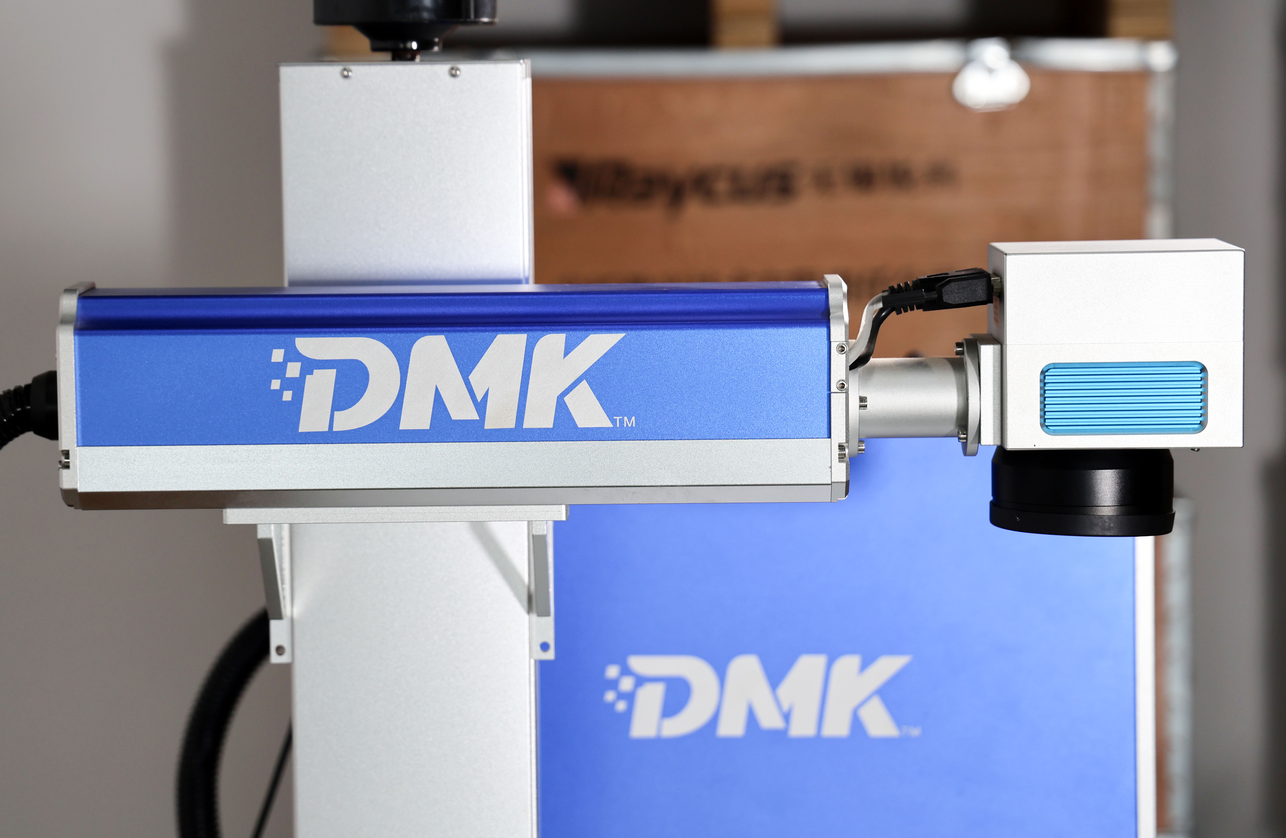 50W Raycus Split Fiber Laser Marking Machine supplier