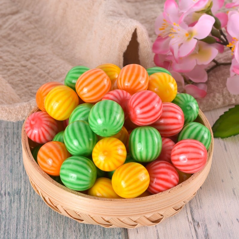 Multi-colored tutti-frutti flavor superheart with jam watermelon bubble gum ball manufacture