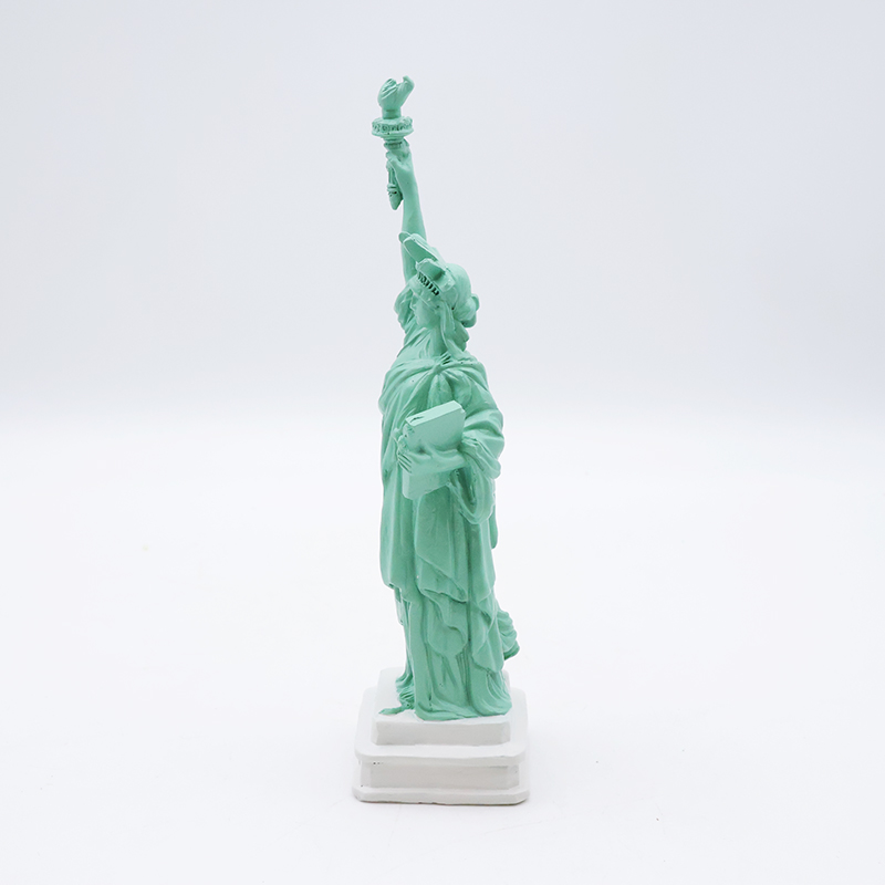 OEM custom crafts home decoration miniature peripheral souvenir statue resin cyan figure Statue of Liberty figurine details