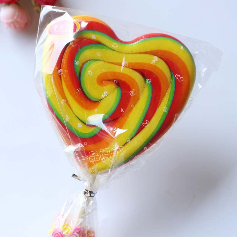 Custom halal fruit flavor heart shape rainbow hard lollipop candy manufacture