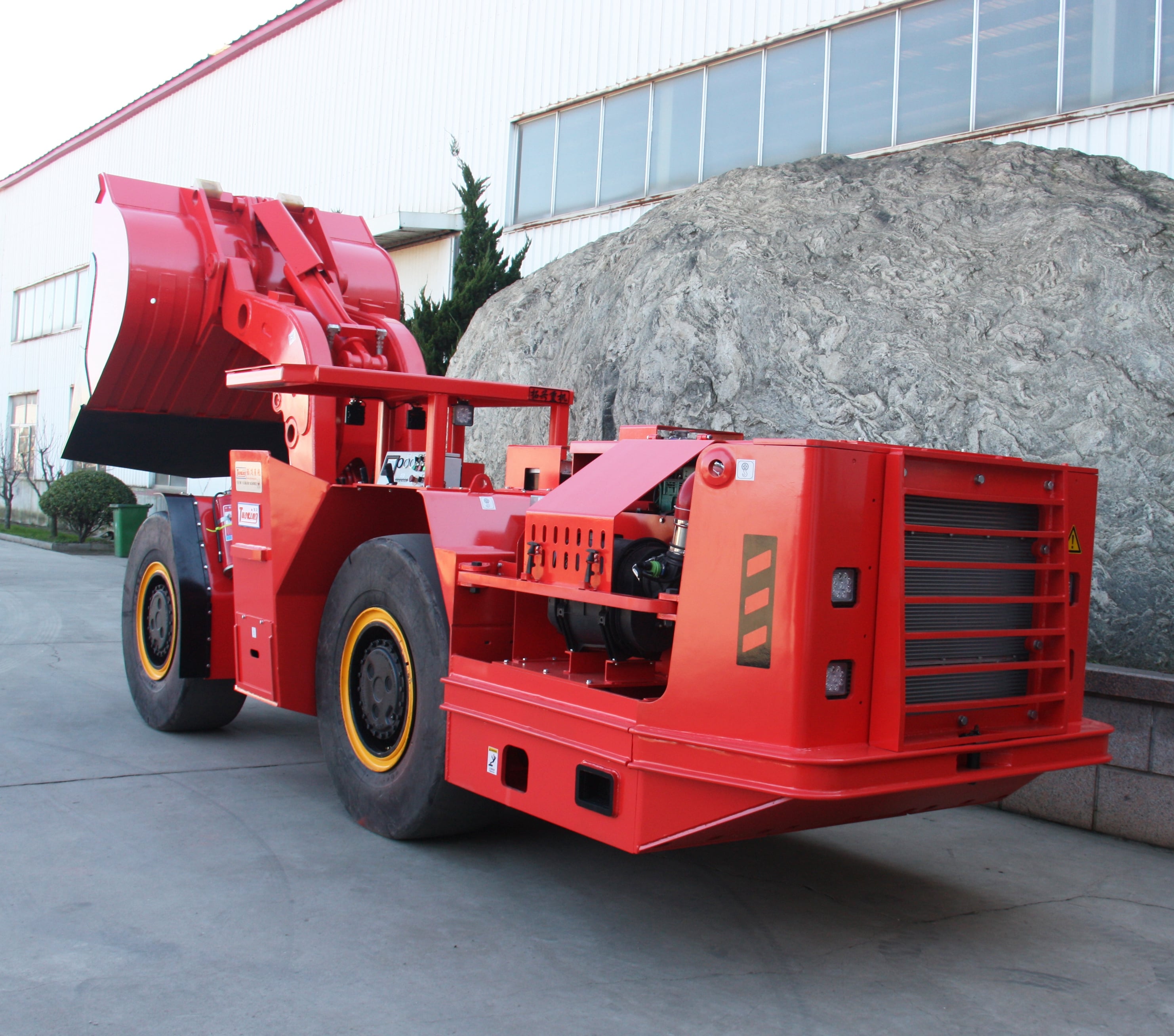1.6CBM 2CBM 3CBM 3.5CBM TUOXING New Condition Underground Loader supplier