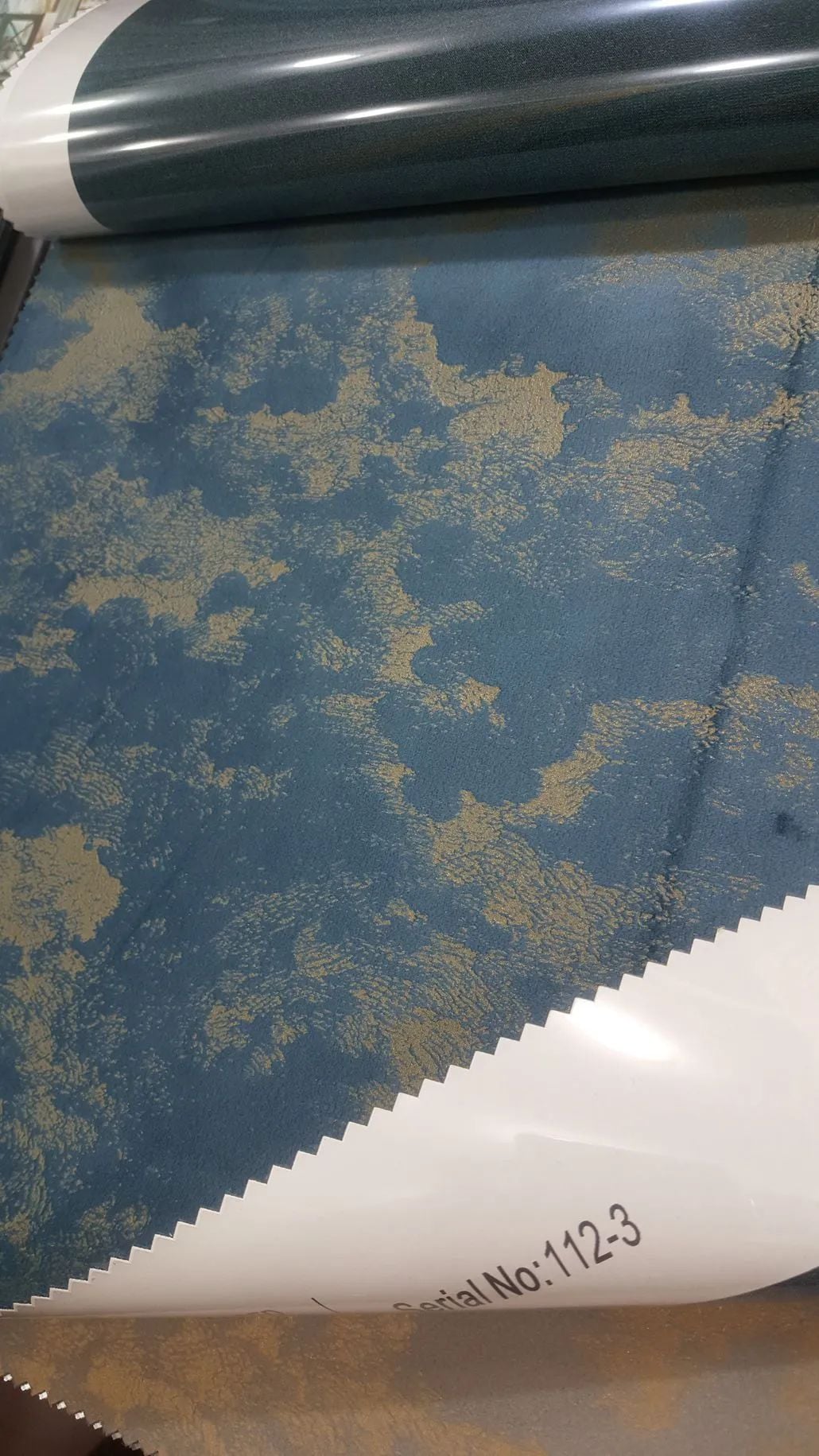 32 Foulola News:Blackout Velvet 112# Series details