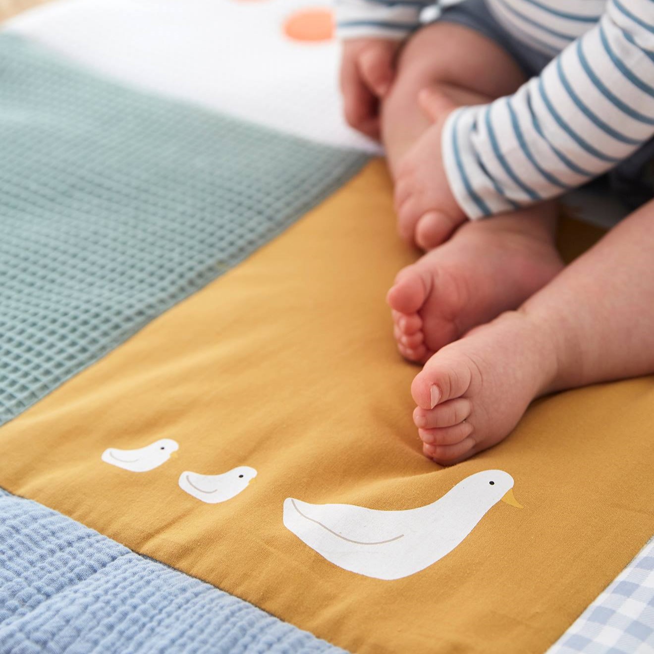 Square Soft Baby Crawling Mat Sensory Customizable Baby Play Gym Tummy Time Kids Play Mat supplier