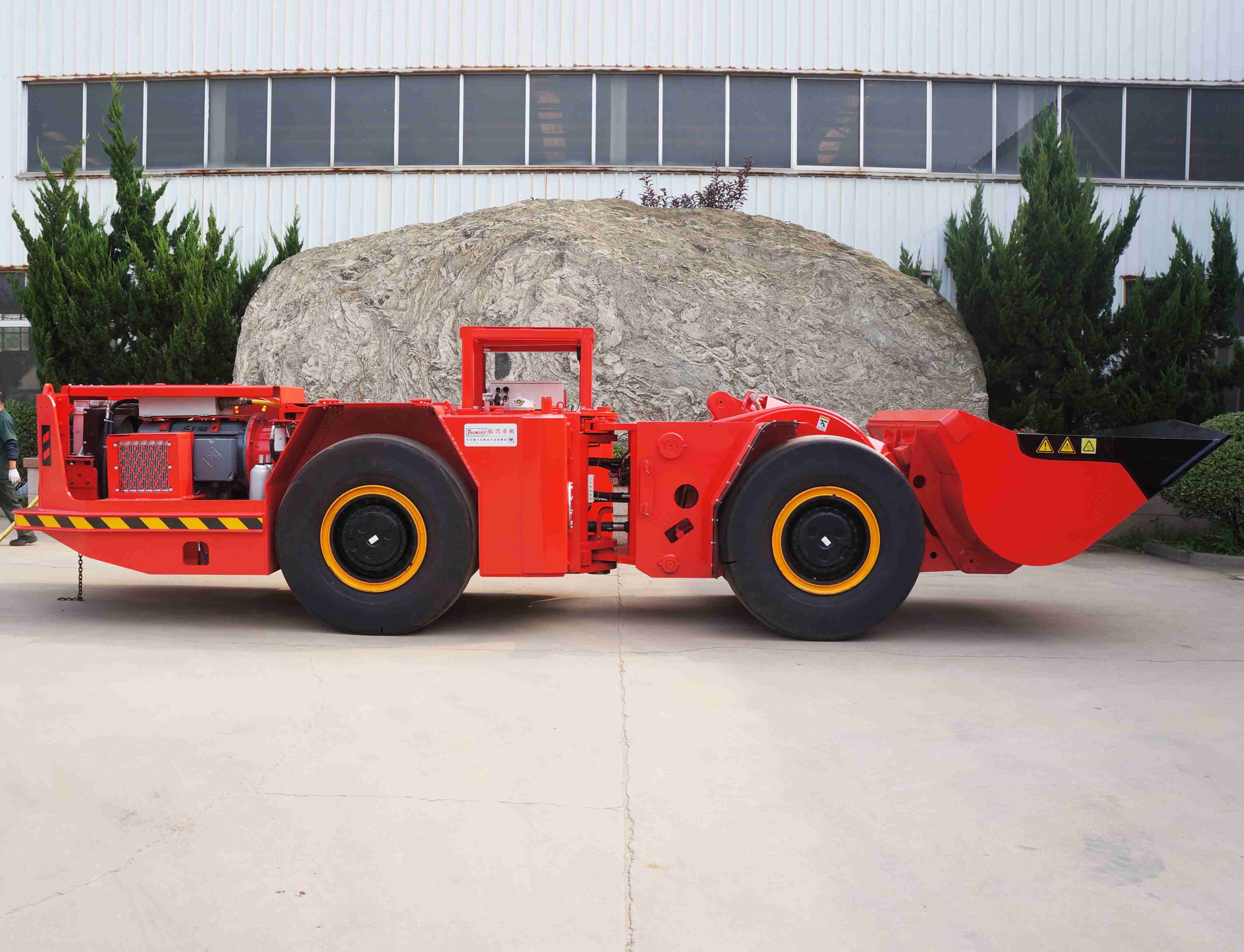 High Quality China Made Hot Sale Underground Mining Electric Loader Lhd TC-306E Mine Lhd supplier
