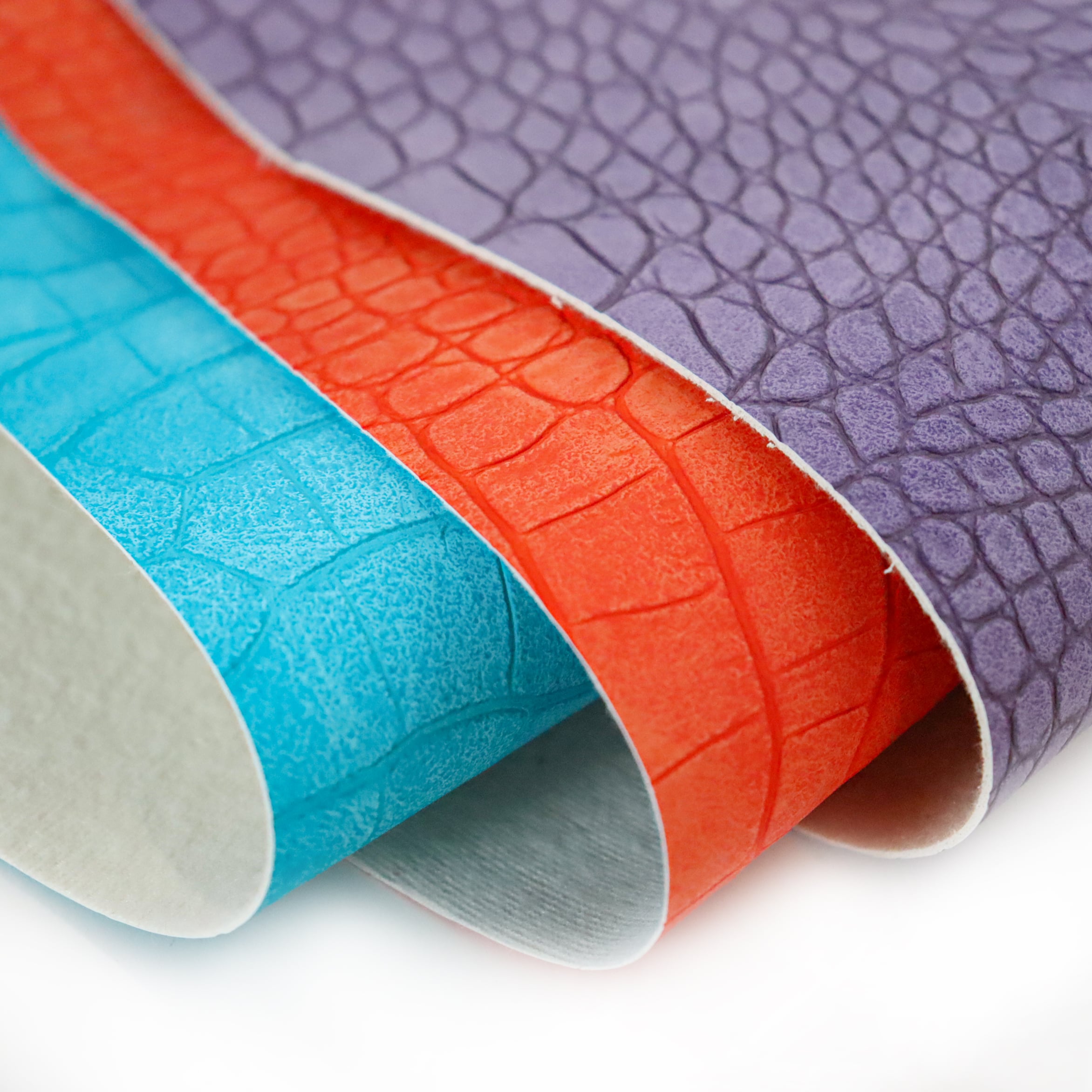 High-Quality Matte Finish Crocodile Skin Pattern PU Synthetic Leather manufacture
