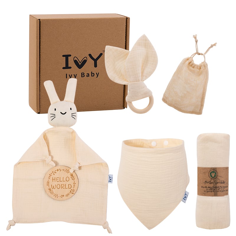 BSCI OEM Essentials Baby Gift Set for Newborn Baby /Gift Set with Baby Blanket Rattle bibs factory