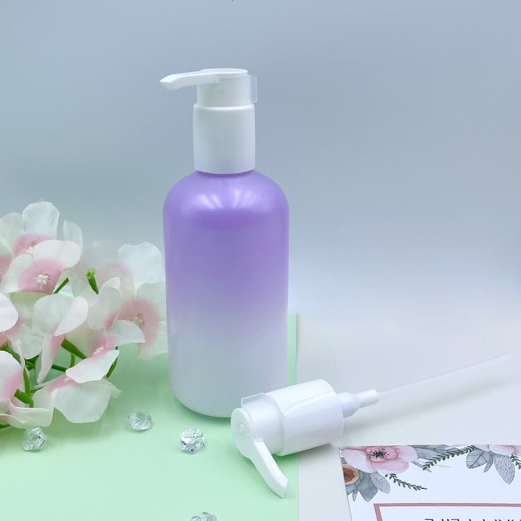 Get the most out of your lotions with our empty squeeze tubes.