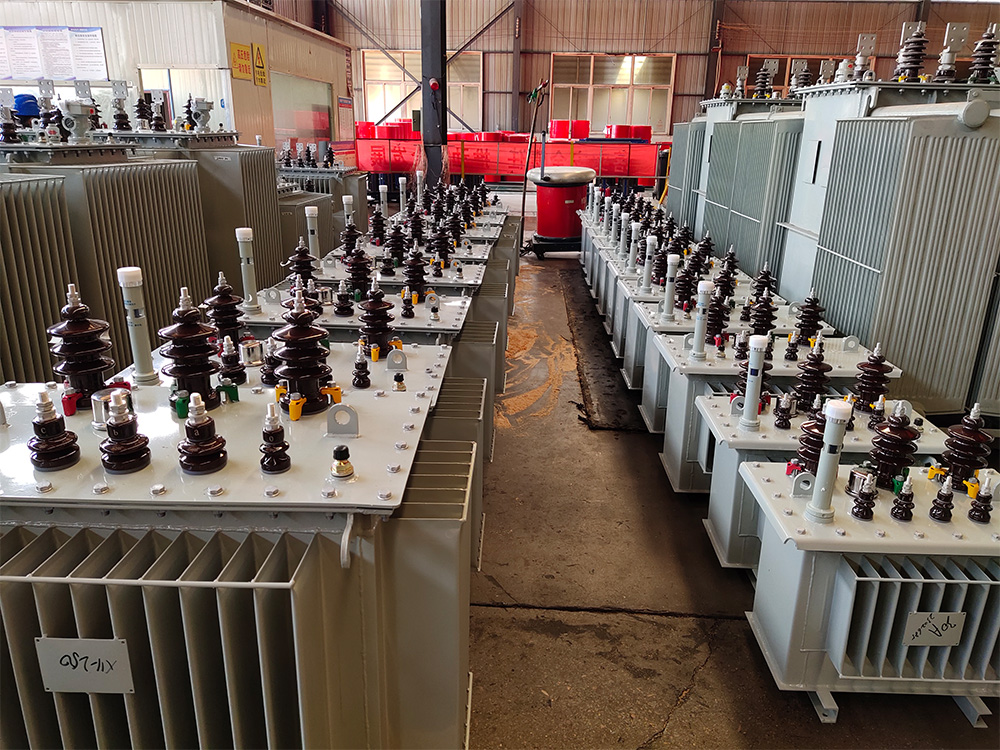 Competitive Price three Phase 350 Kva 630kva 1000kva Oil Type Transformer factory