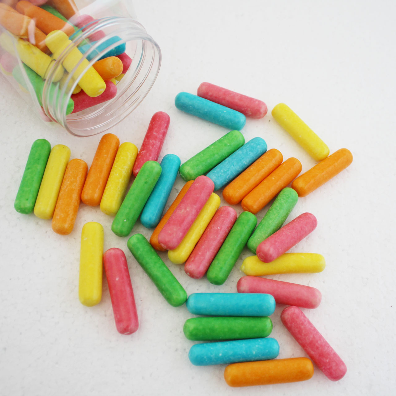 Yummy pen shape halal sweet flavor colourful mini bubble chewing gum filled with fruit jam manufacture