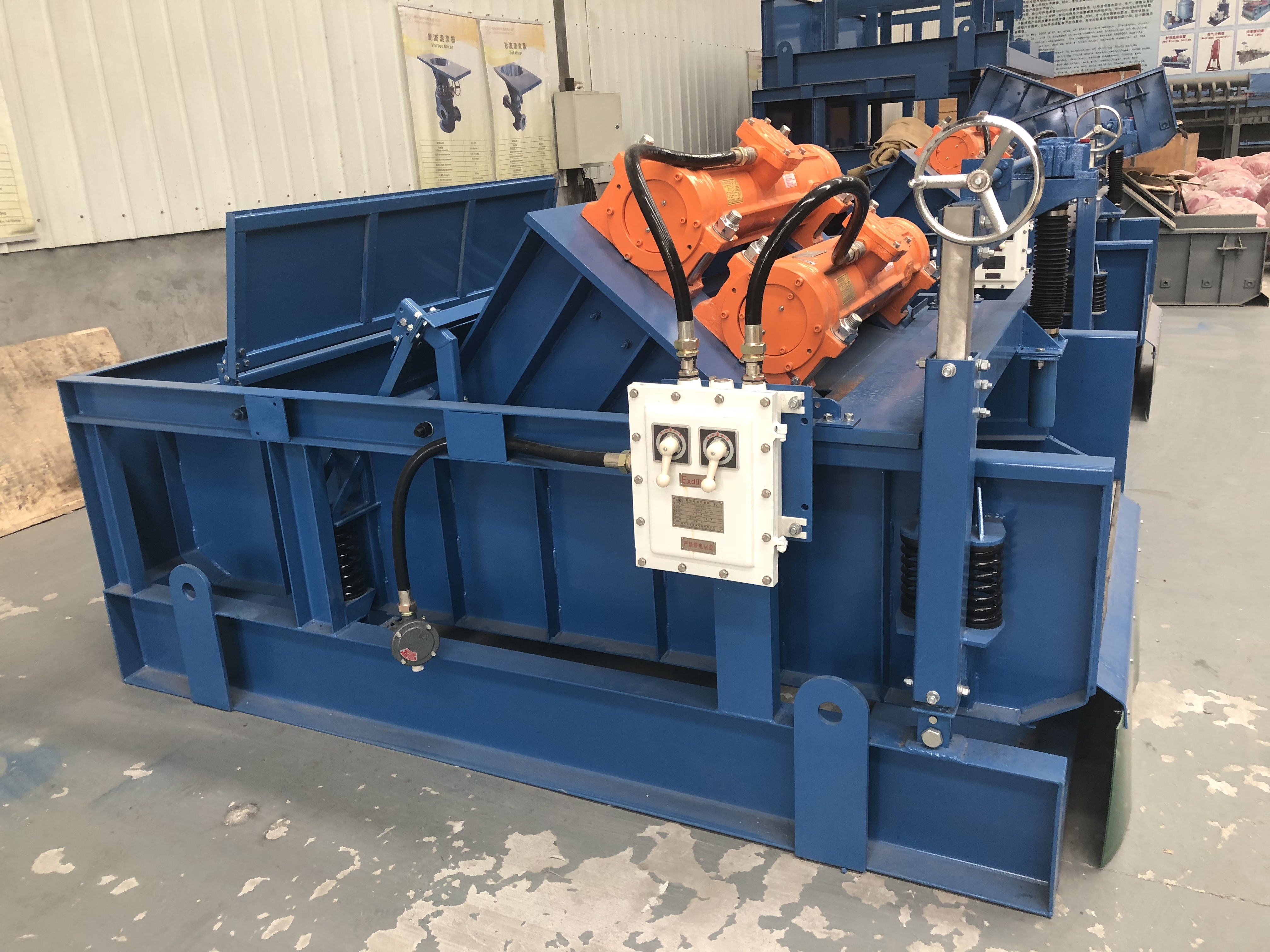 API Standard Mud Solid Control Shale Shaker Replacement Vibratory Shaker Screen manufacture