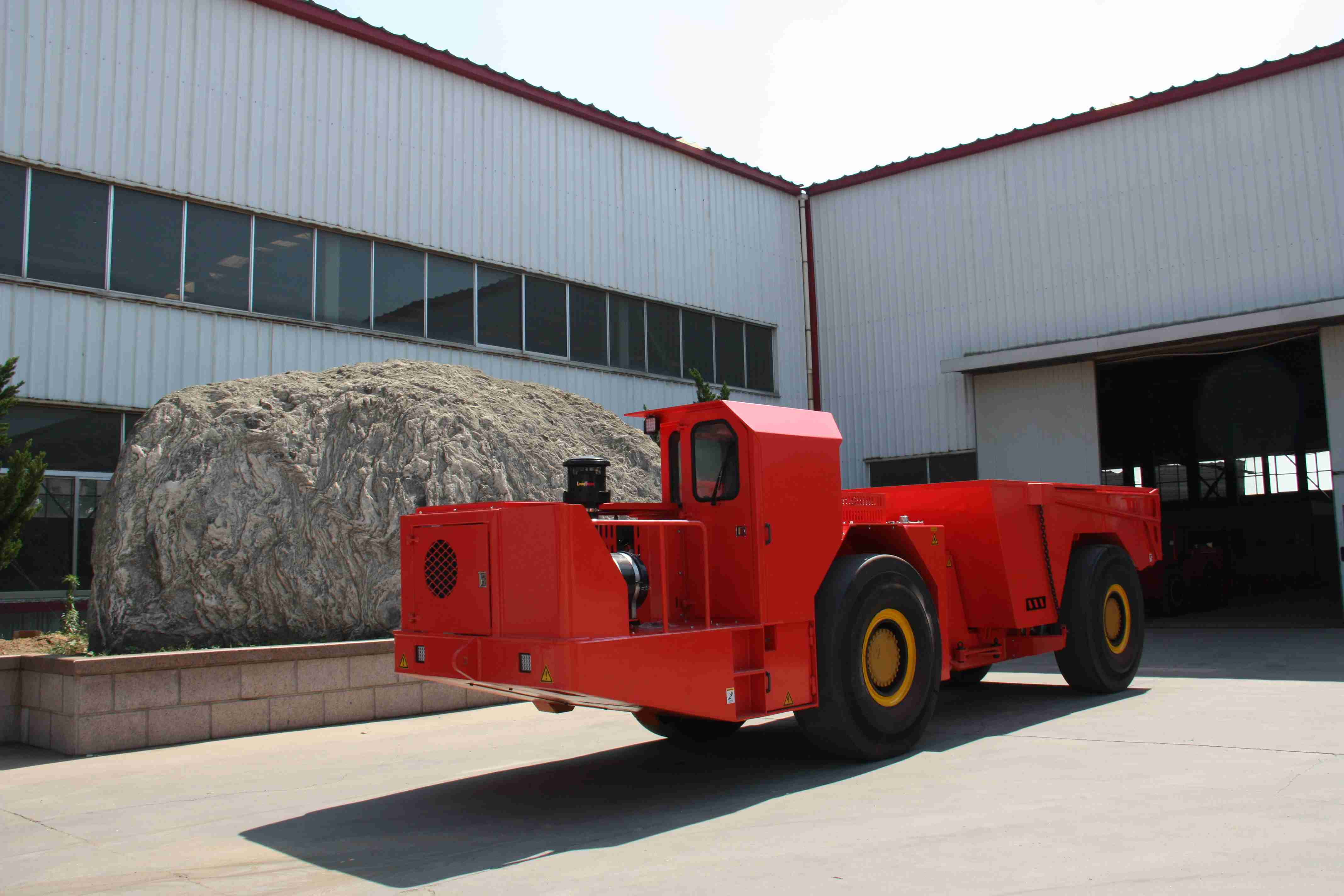 TU-25 Tuoxing Yantai underground mine cart mining scaler Underground truck manufacture