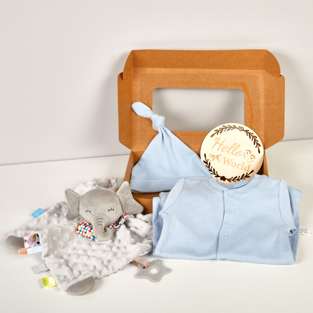 DIY Baby Muslin Blanket Set Rattle Teether Matching Headband Newborn Socks Baby Gift Set manufacture