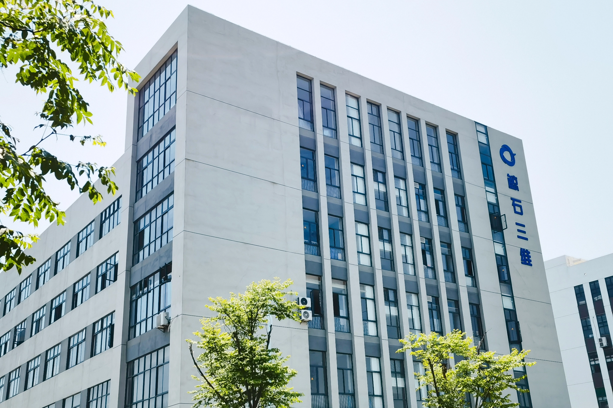 すべての製品を閲覧する
