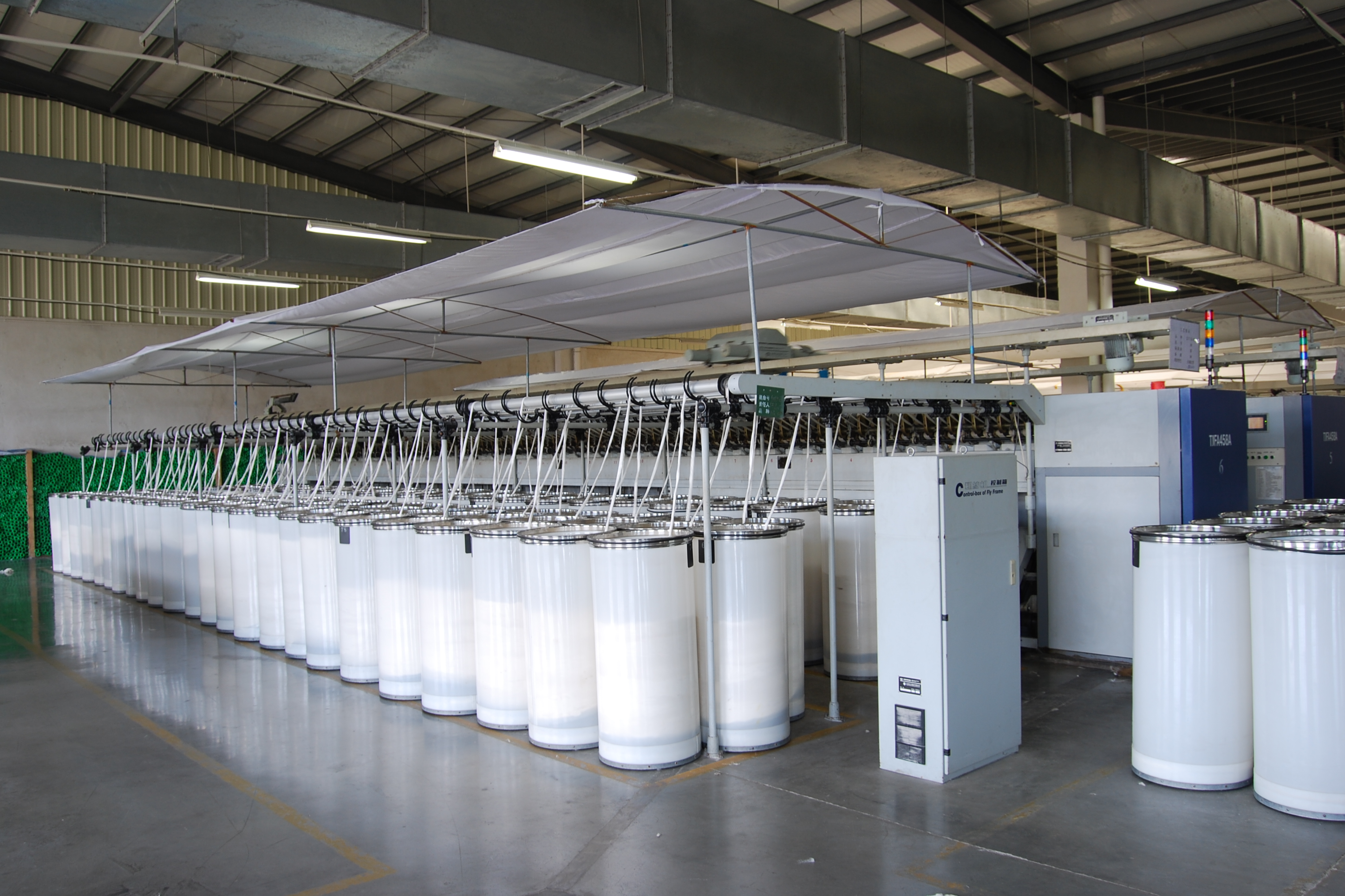 Peralatan manufaktur yang canggih