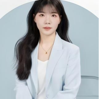 Nana Yang